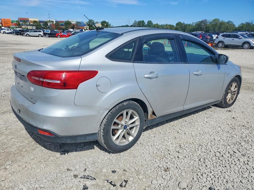 2017 FORD FOCUS SE 3
