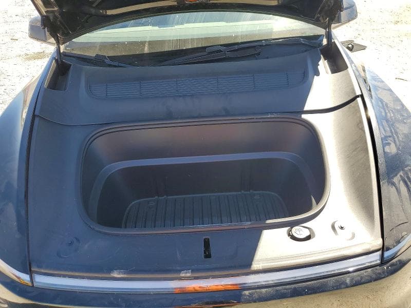 2026 TESLA MODEL Y 12