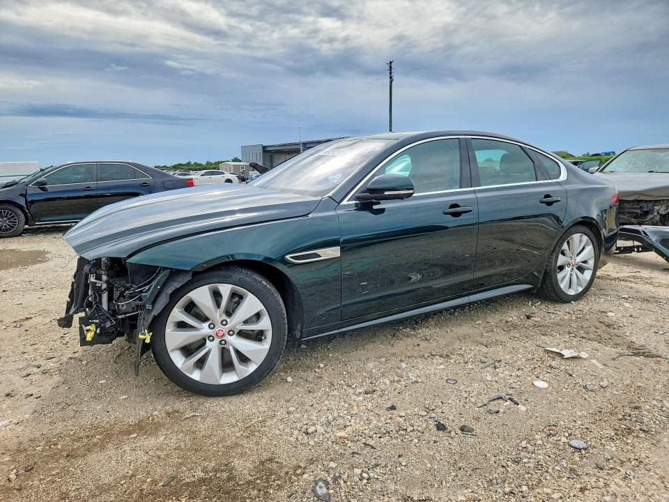 2021 JAGUAR XF R-DYNAMIC SE - 1