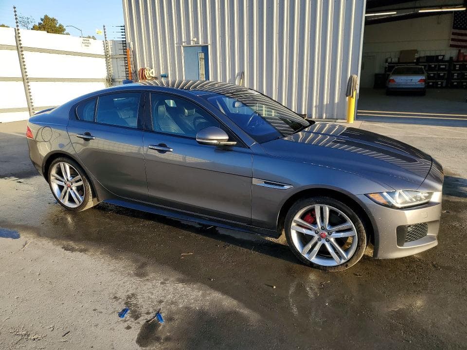 2018 JAGUAR XE S 4