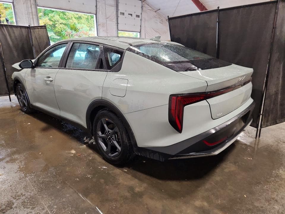 2026 KIA K4 LXS 2