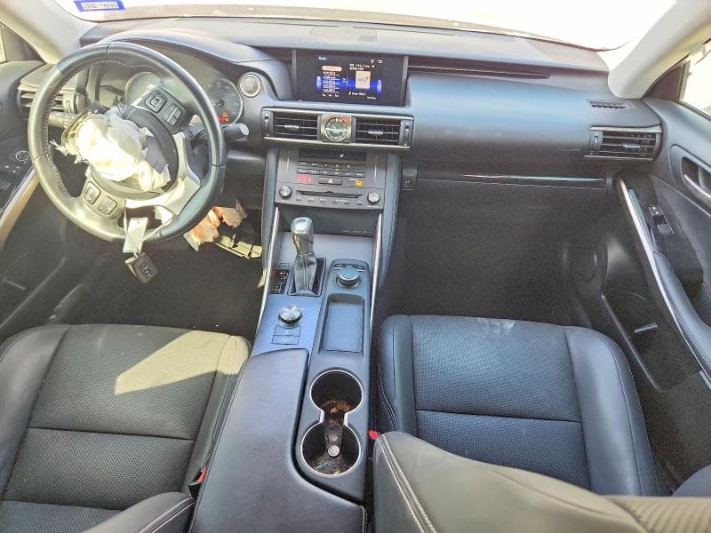 2019 LEXUS IS 300 8