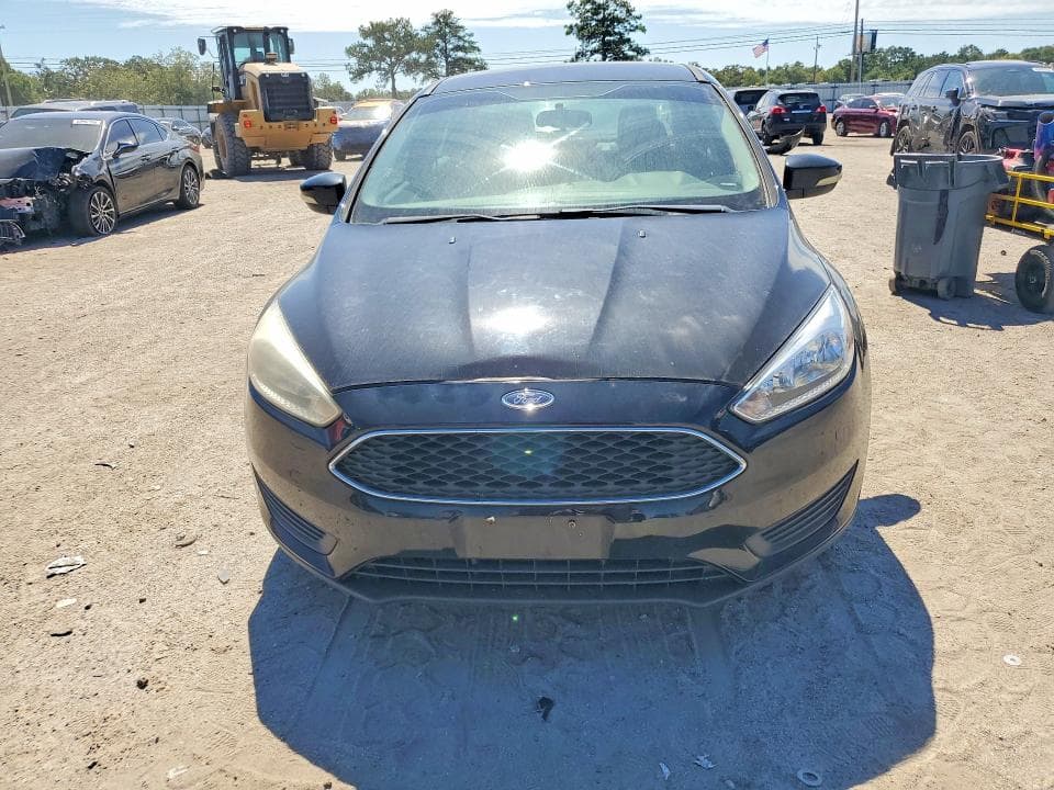 2017 FORD FOCUS SE 5