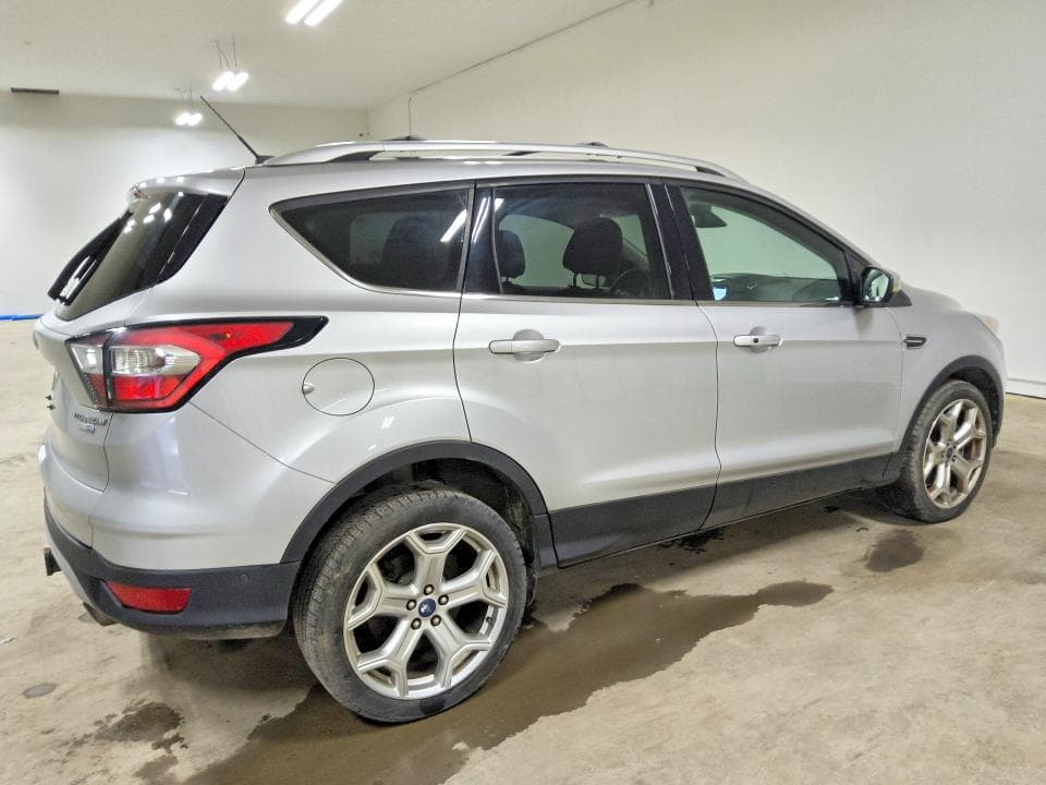 2017 FORD ESCAPE TITANIUM 3