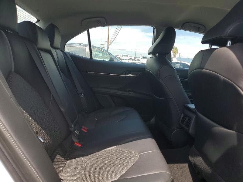 2018 TOYOTA CAMRY XSE 10