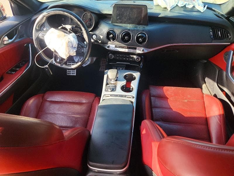 2020 KIA STINGER GT2 8