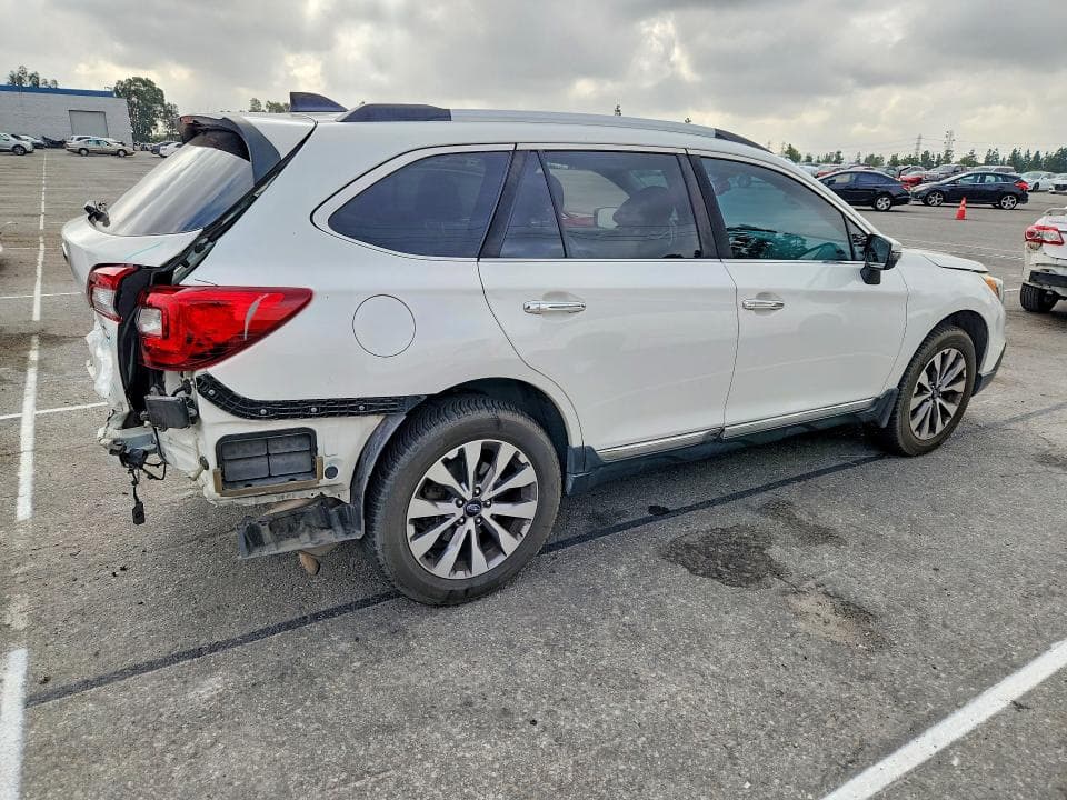 2017 SUBARU OUTBACK TOURING 3