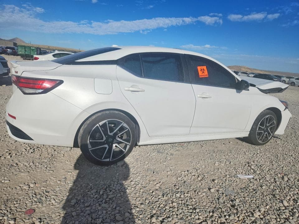 2024 NISSAN SENTRA SR 3