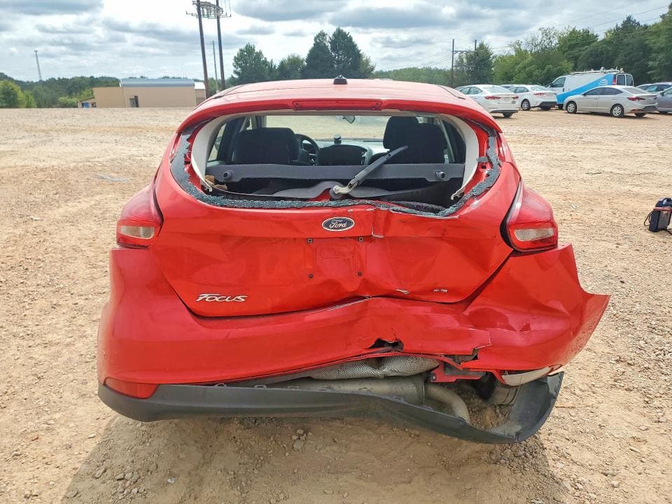 2017 FORD FOCUS SE 6