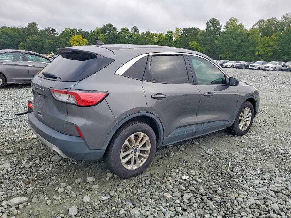 2021 FORD ESCAPE SE 3