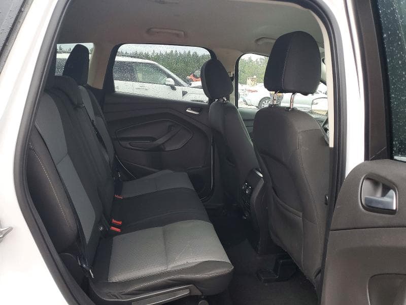 2017 FORD ESCAPE SE 10