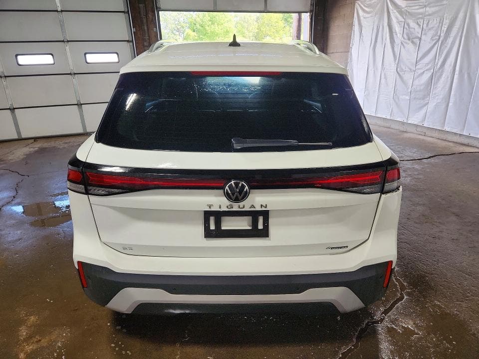 2026 VOLKSWAGEN TIGUAN SE 6