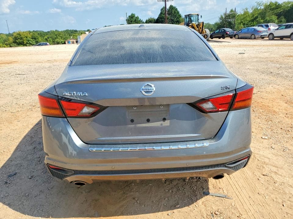 2021 NISSAN ALTIMA SR 6