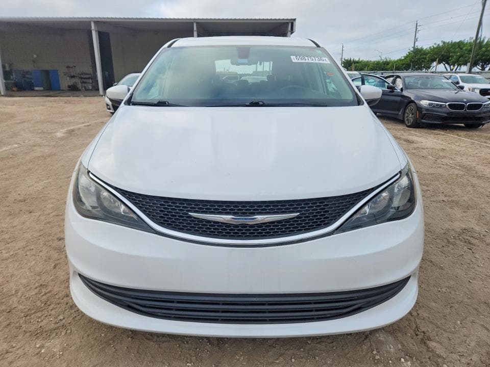 2017 CHRYSLER PACIFICA LX 5