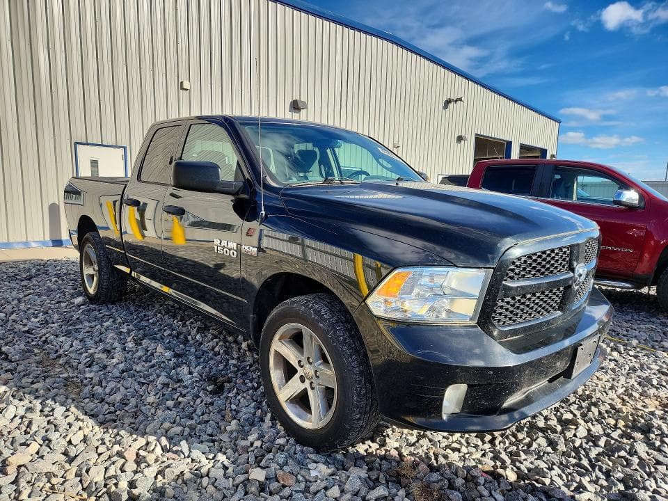 2017 RAM 1500 ST 4