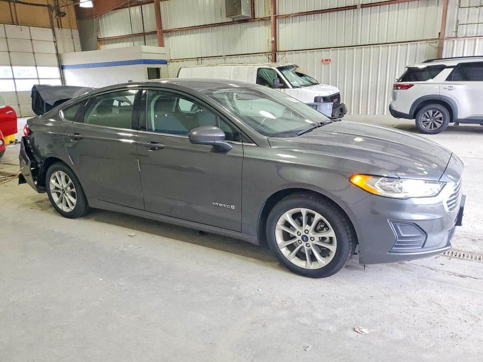 2019 FORD FUSION SE 4