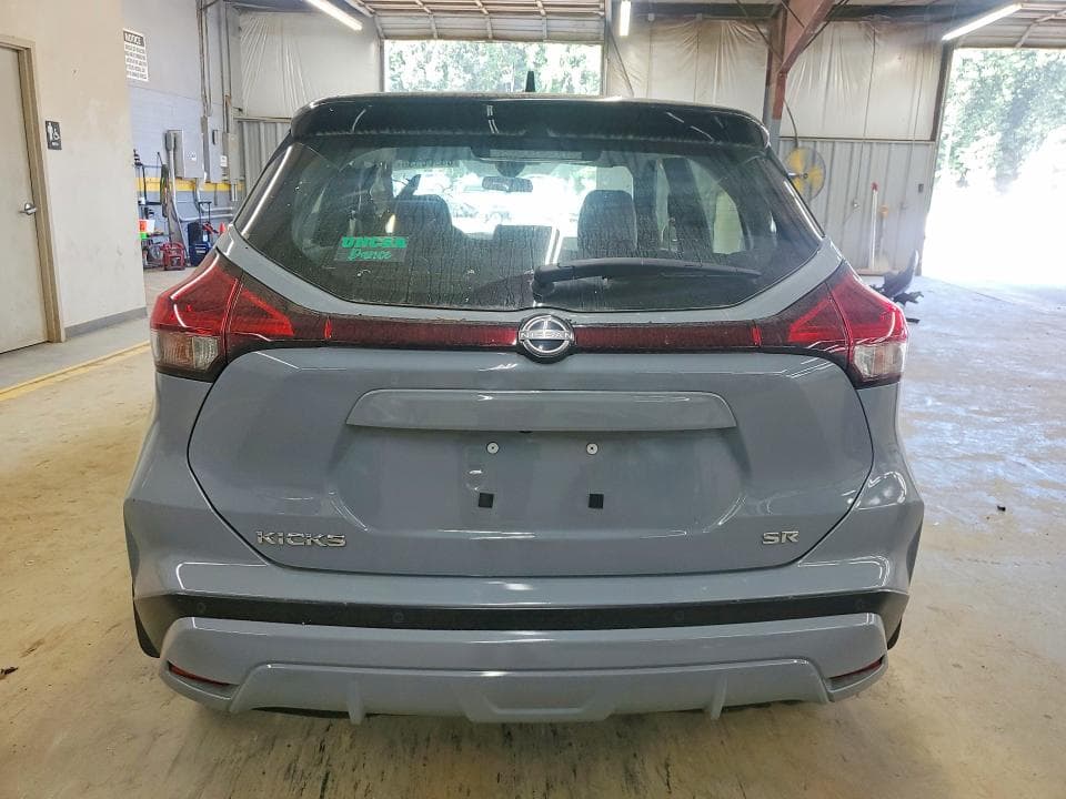 2022 NISSAN KICKS SR 6
