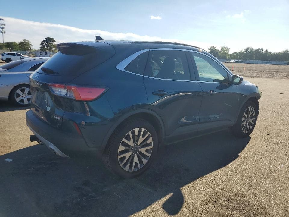 2020 FORD ESCAPE TITANIUM 3