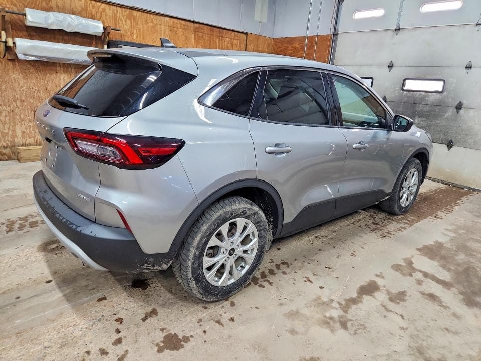 2023 FORD ESCAPE ACTIVE 3