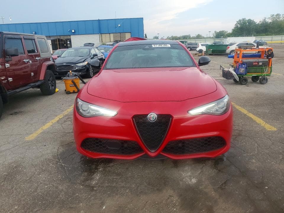 2020 ALFA ROMEO GIULIA TI 5
