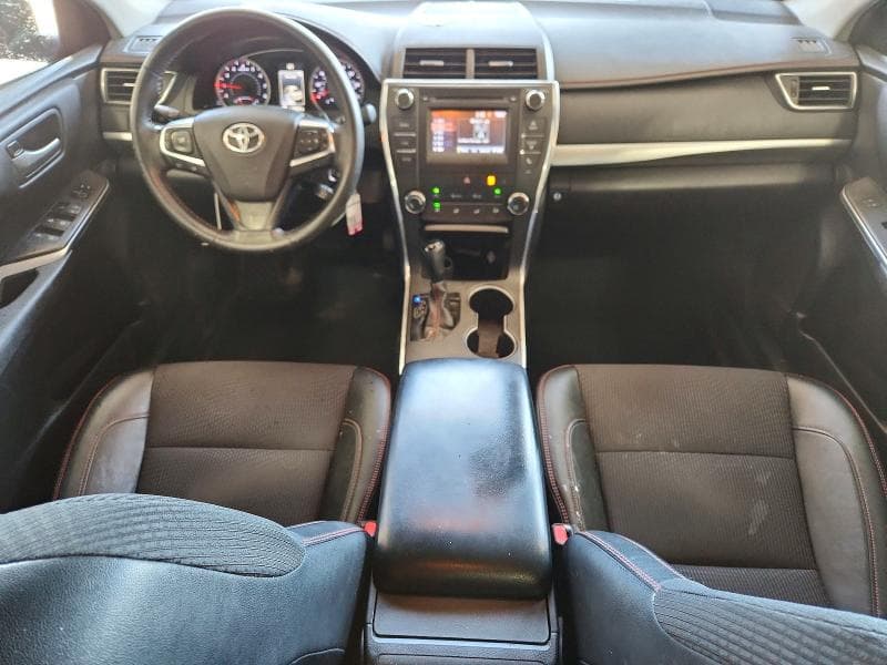 2017 TOYOTA CAMRY SE 8