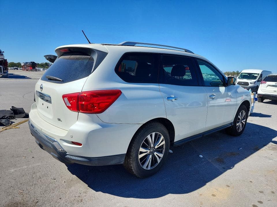2017 NISSAN PATHFINDER SL 3