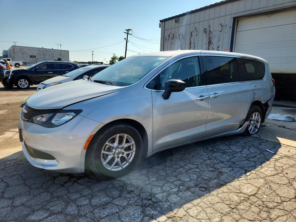 2024 CHRYSLER VOYAGER LX - 1