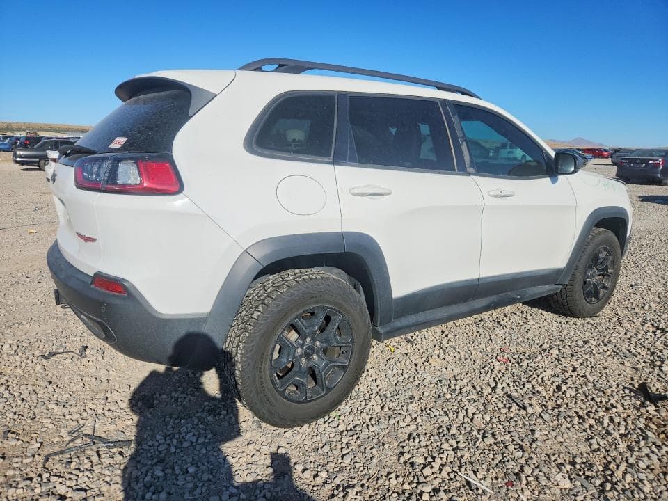 2019 JEEP CHEROKEE TRAILHAWK 3