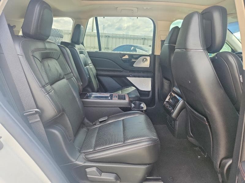 2021 LINCOLN AVIATOR RESERVE 11