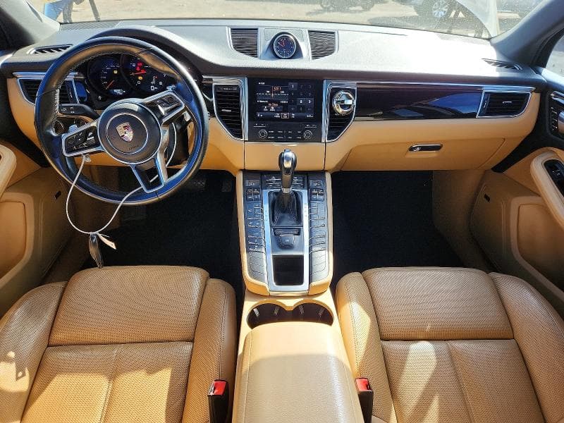 2018 PORSCHE MACAN 8
