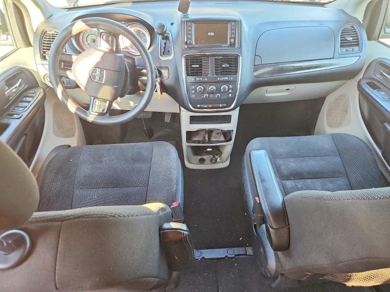 2020 DODGE GRAND CARAVAN SE 8