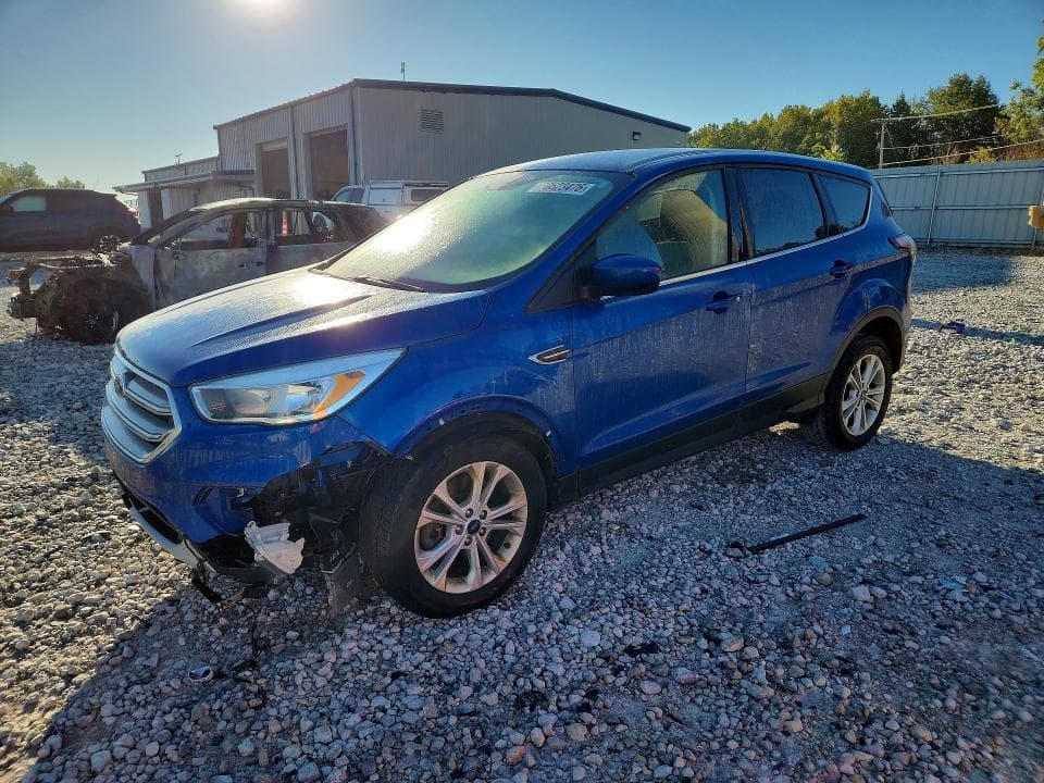 2017 FORD ESCAPE SE - 1