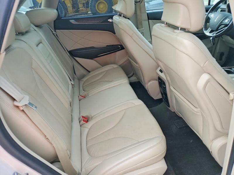 2019 LINCOLN MKC RESERVE 11