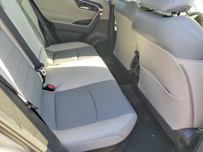2021 TOYOTA RAV4 11
