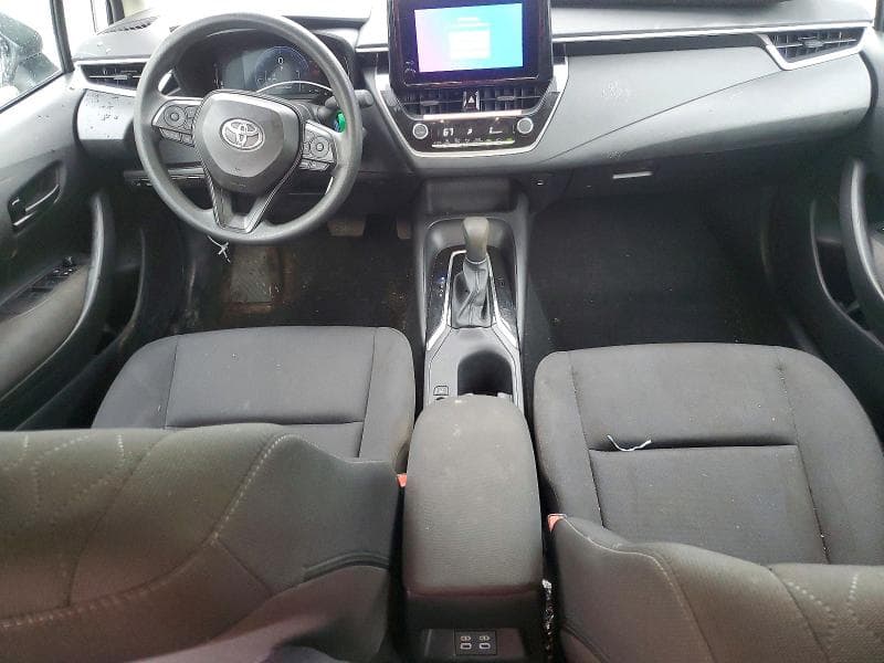 2026 TOYOTA COROLLA LE 8
