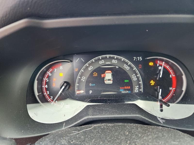 2023 TOYOTA RAV4 XLE 9