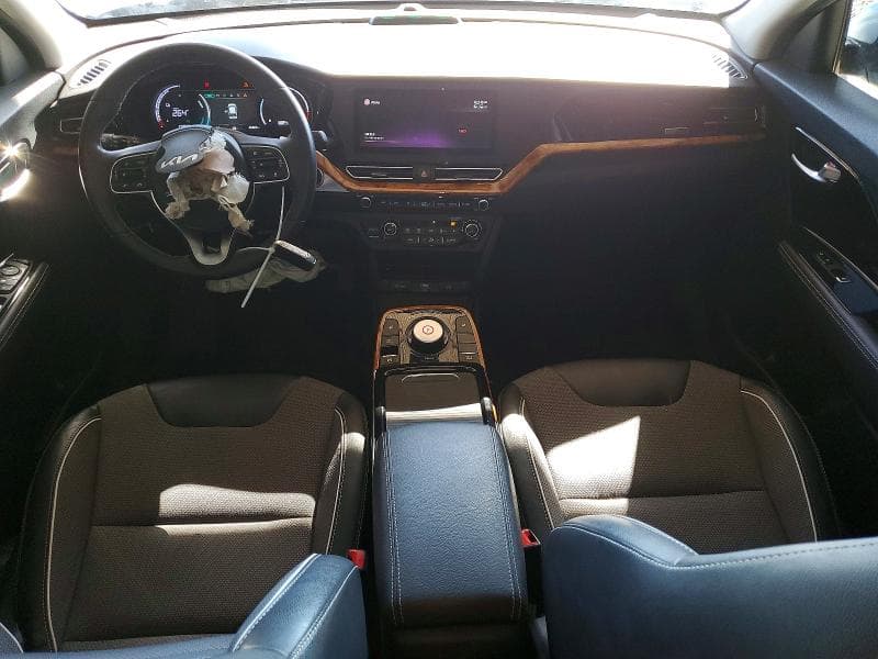 2022 KIA NIRO EV EX 8