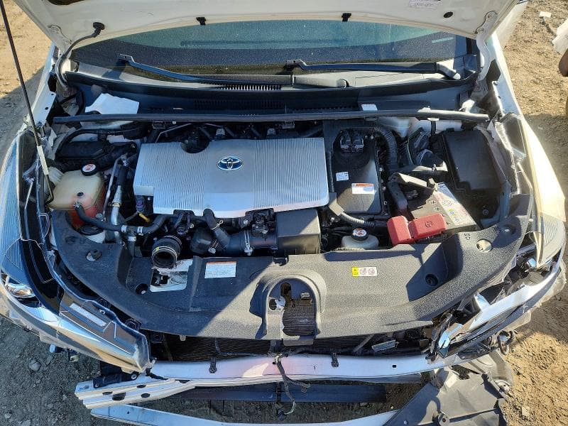2019 TOYOTA PRIUS LE 11