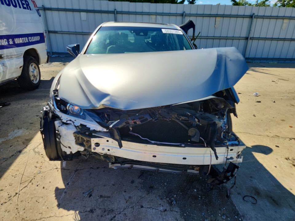 2020 LEXUS ES 350 5