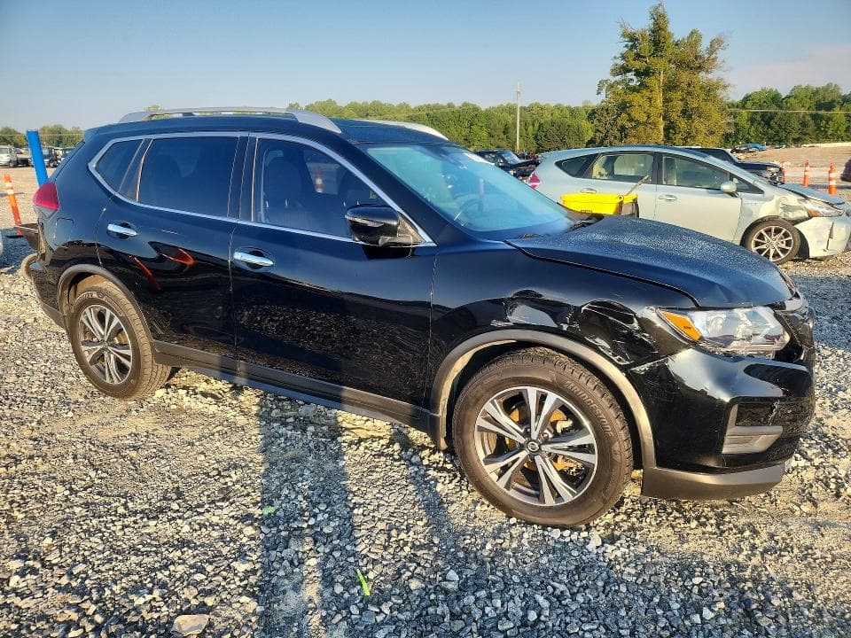 2019 NISSAN ROGUE SV 4