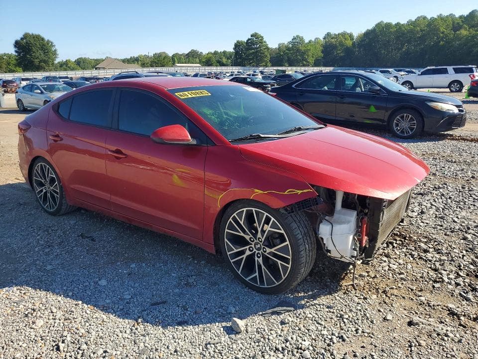 2020 HYUNDAI ELANTRA SE 4