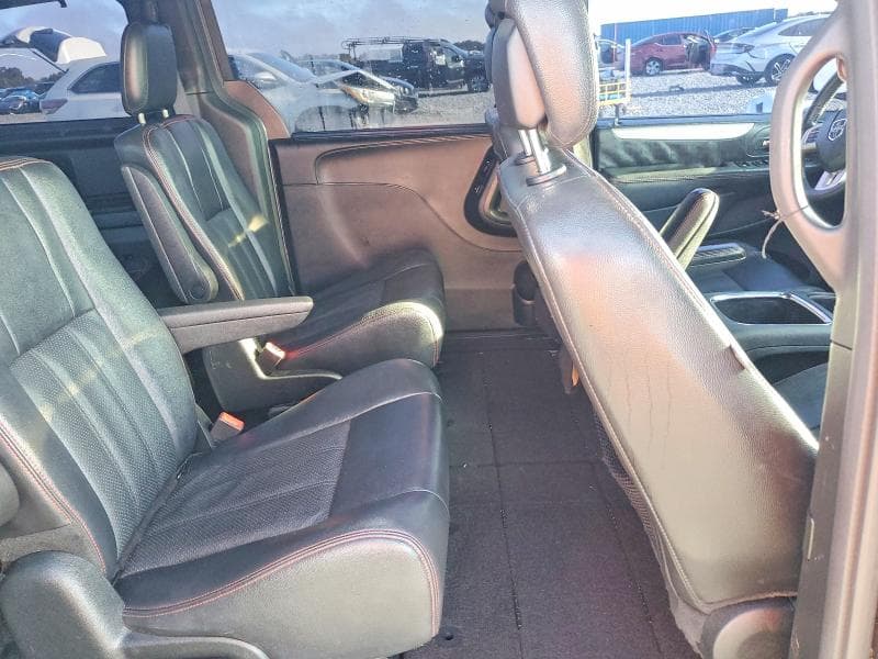 2017 DODGE GRAND CARAVAN GT 11