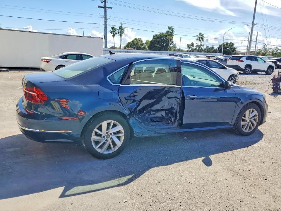 2018 VOLKSWAGEN PASSAT SE 3