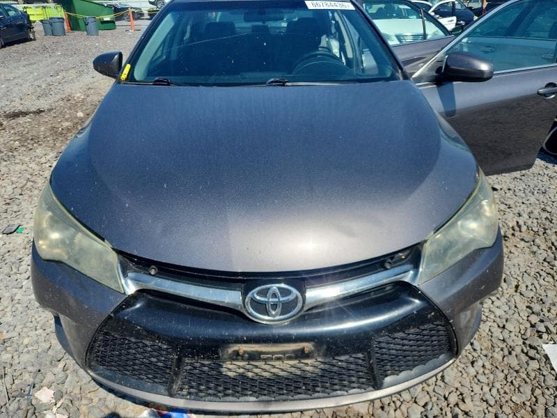 2017 TOYOTA CAMRY SE 11