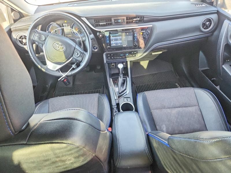 2017 TOYOTA COROLLA SE 8
