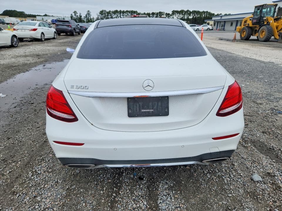 2017 MERCEDES-BENZ E 300 6