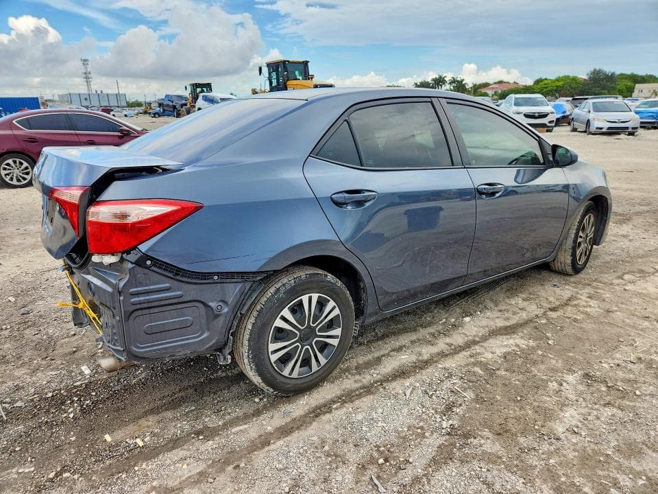 2017 TOYOTA COROLLA L 3