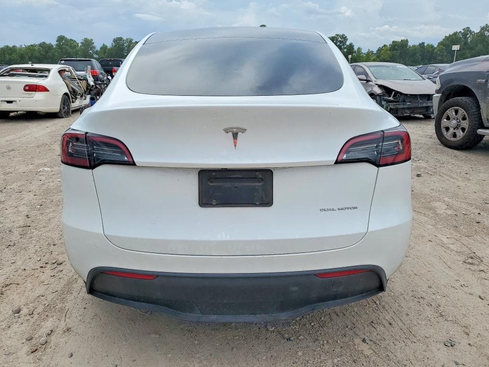 2023 TESLA MODEL Y 6
