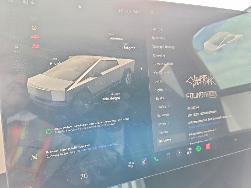 2024 TESLA CYBERTRUCK 9