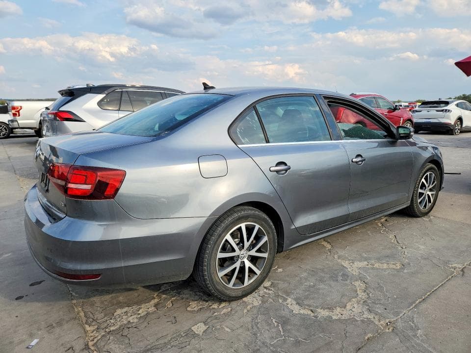 2017 VOLKSWAGEN JETTA SE 3